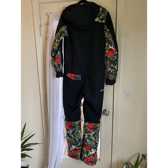 Nikita One Piece Snowsuit - Picture 2 of 11